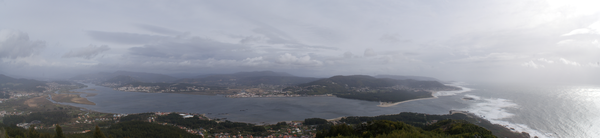 O Rio Minho na Foz com Caminha do lado português, La Guardia do lado galego.